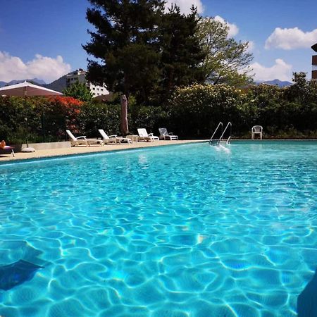 Mont Royal Balcon Et Piscine Apartment Annecy Exterior photo